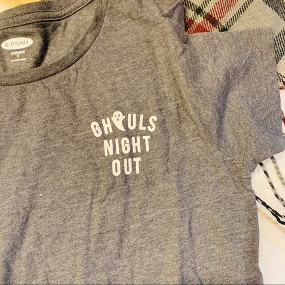 ⭐️ OLD NAVY Gray Ghouls Night Out Tee - Picture 3 of 5